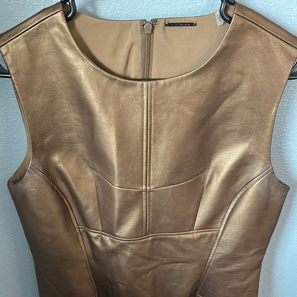 Elie Tahari Elegant Gold Sleeveless Dress - Picture 3 of 7